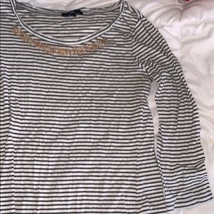 3 quarter length gap shirt